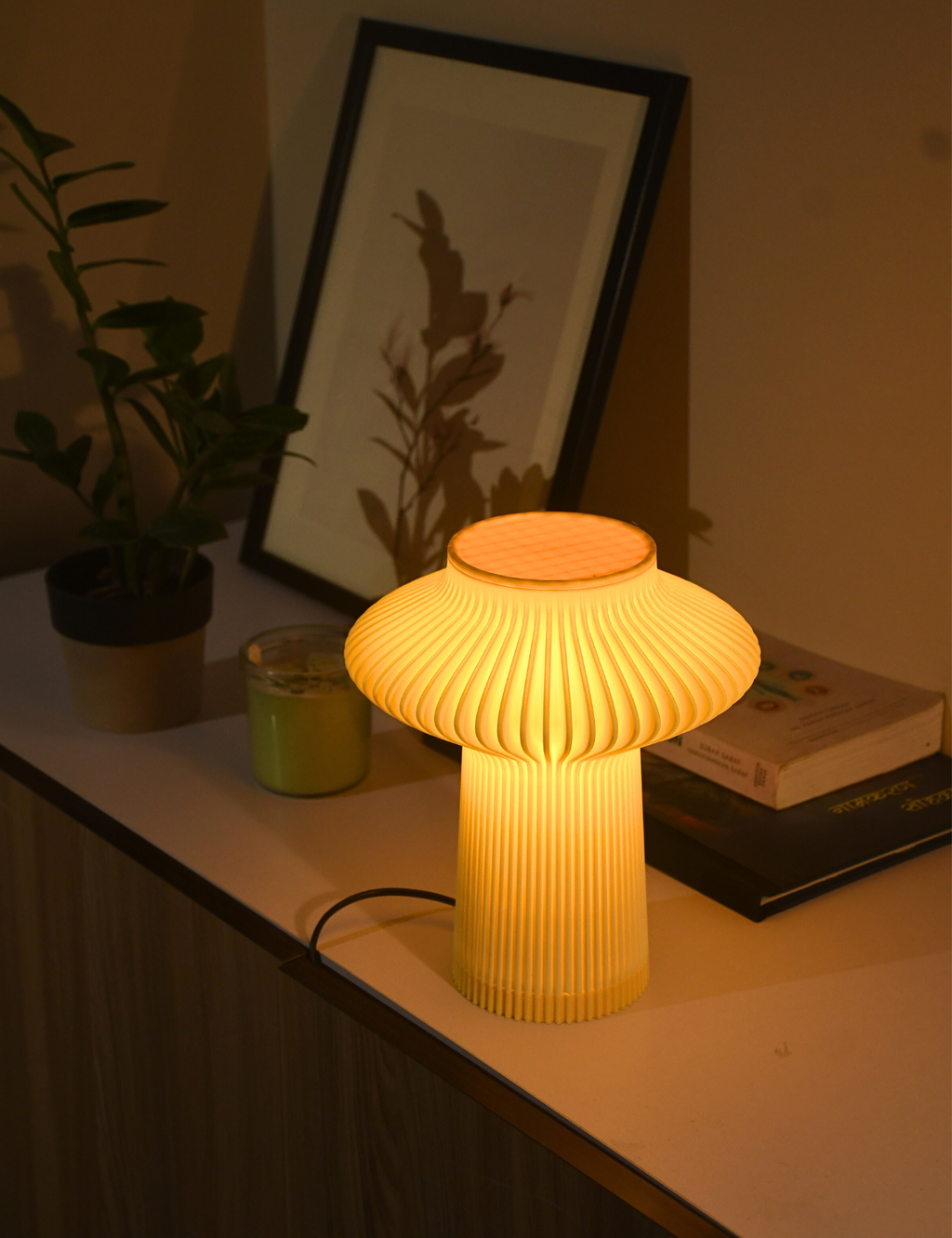 Fluted Crown Table Lamp