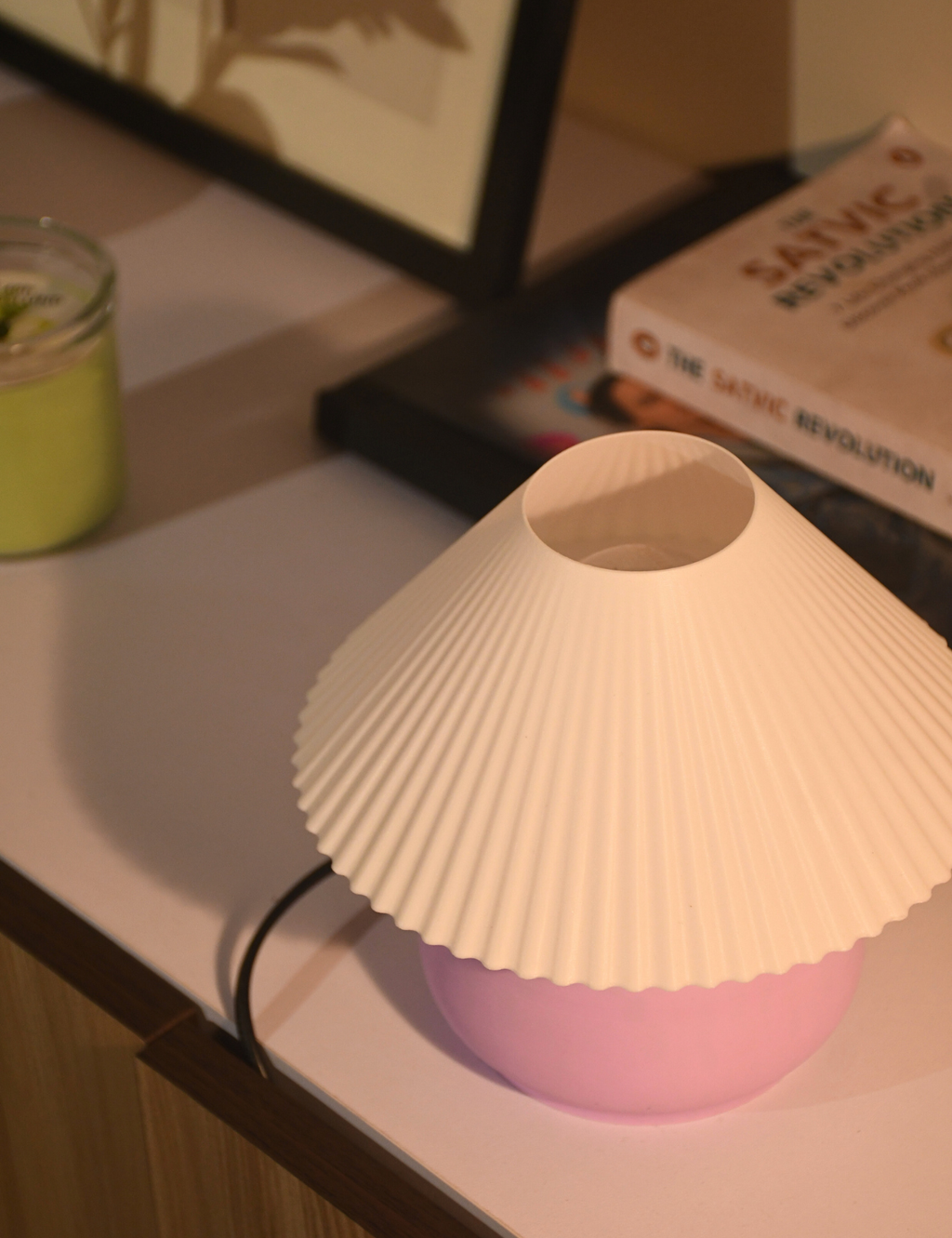 Petal Glow Table Lamp