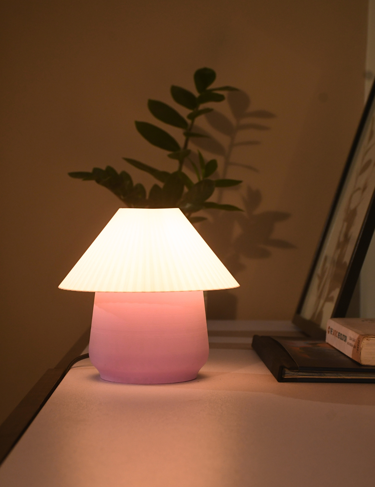 Petal Glow Table Lamp
